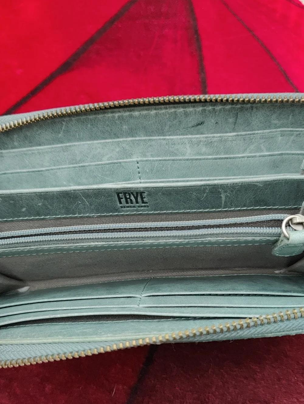 Frye Melissa Sage Green Leather Wallet